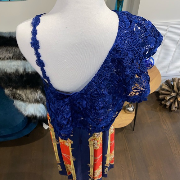 Alice & Olivia Saba Ruffle One Shoulder Top - Picture 8 of 10